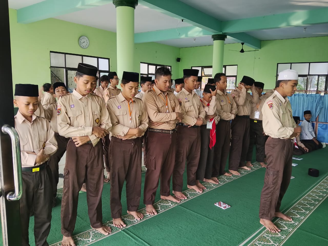 Pembiasaan Shalat Dhuha Berjamaah Santri MA Nuurul Waahid Pondok Pesantren Nurul Wahid